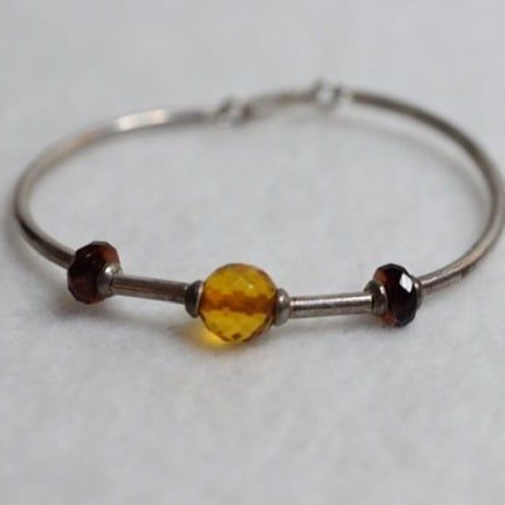 Gap Simple Casual Silver Tone Tube Amber Bead Latch Chic 6" Bracelet